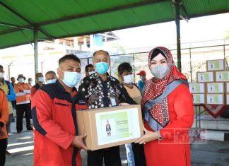 Apresiasi Kinerja Tim Kamboja, Bupati Klaten Berikan Paket Sembako