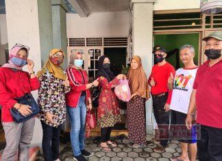 Banteng Ngaliyan Bagikan Paket Sembako