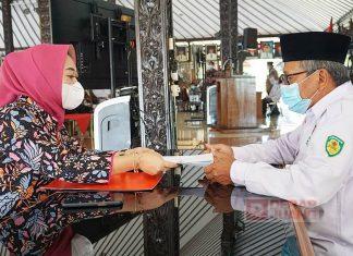 Bupati Purbalingga Membayar Zakat Melalui Baznas Purbalingga