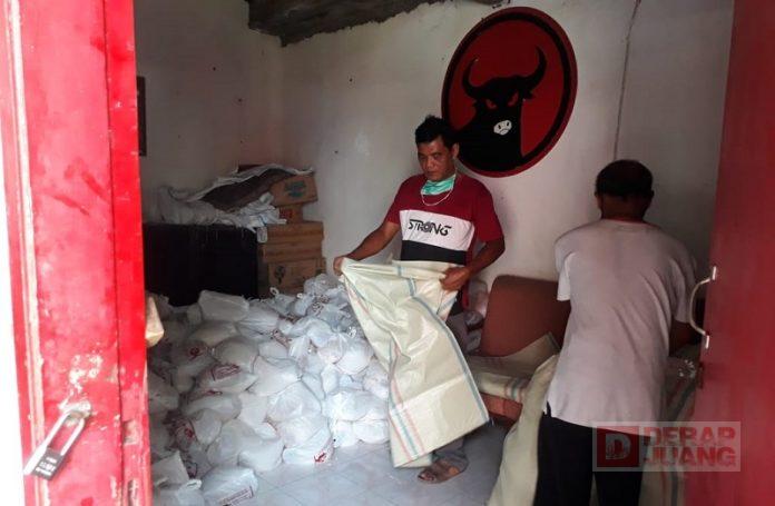 DPC PDI Perjuangan Demak Siapkan Bingkisan Lebaran