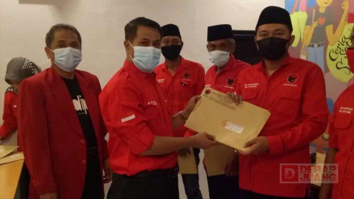 DPC PDI Perjuangan Pemalang Serahkan SK PAC Wilayah Pemalang Utara