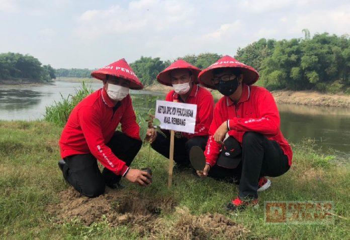 Dewan Pimpinan Cabang Rembang Ikuti Tanam 15 Ribu Pohon