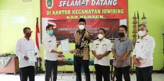 Hamenang Wajar Ismoyo Berikan Penghargaan Kepada Desa Disiplin Pajak