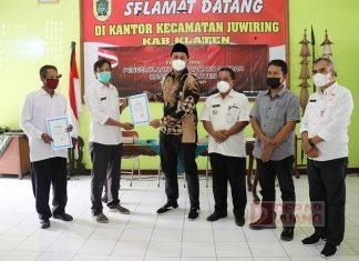 Hamenang Wajar Ismoyo Berikan Penghargaan Kepada Desa Disiplin Pajak