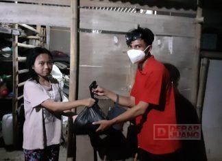 Implementasikan Panca Setya, Komunitas Juang Sragen Salurkan Zakat Kepada Masyarakat