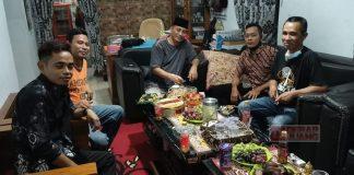 Jalin Silaturahmi, Kader Banteng Kabupaten Tegal Sambangi Kediaman Rustoyo