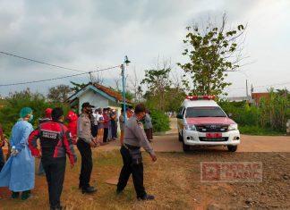 Kenedy Ikuti Prosesi Pemakaman Pasien Covid-19 Asal Desa Sijambe