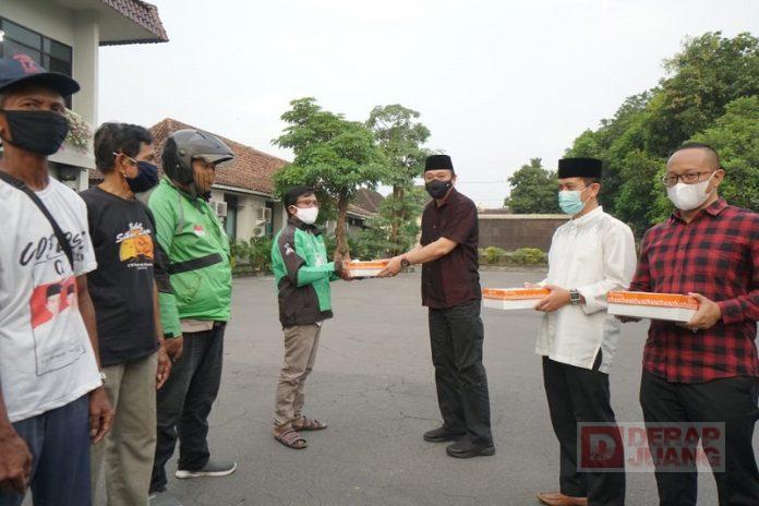 Kepeduli Bagus Selo Pada Warga Karanganyar (2)