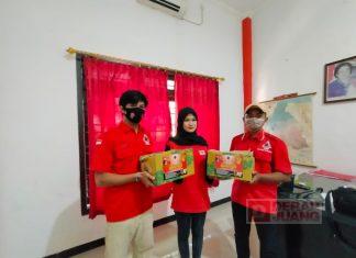 Komunitas Juang Kabupaten Pekalongan Terima Paket Bingkisan Idul Fitri