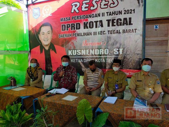 Kusnendro Gelar Reses di Kelurahan Debong Lor
