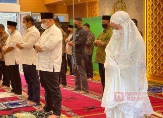 Lebaran di Masa Pandemi, Puan Salat Id di Rumah Bersama Keluarga