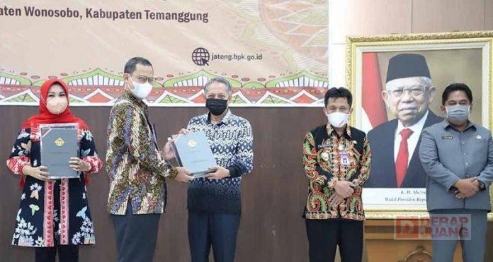 Luar Biasa, Dua Kader Banteng Wonosobo Terima WTP