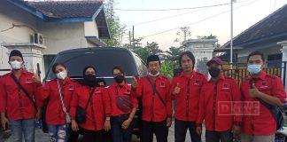 Menjelang Akhir Ramadhan, PAC Gubug Bagikan Takjil