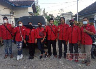 Menjelang Akhir Ramadhan, PAC Gubug Bagikan Takjil