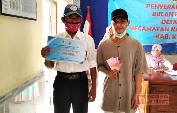Pemerintah Desa Jetis Salurkan BLT-DD Kepada Masyarakat Terdampak Covid-19