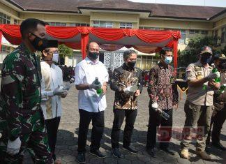 Sadewo Hadiri Pemusnahan Ratusan Botol Miras Selama Bulan Ramadhan