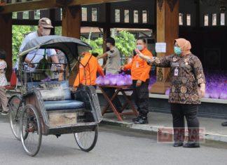 Safari Ramadhan, Bupati Sragen Bagikan 1.669 Paket Sembako
