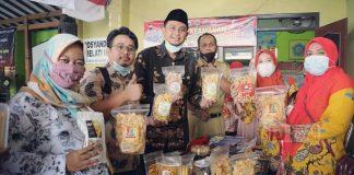 Sambangi Desa Pandes, Hamenang Wajar Ismoyo Pompa Semangat Pelaku UMKM di Masa Pandemi
