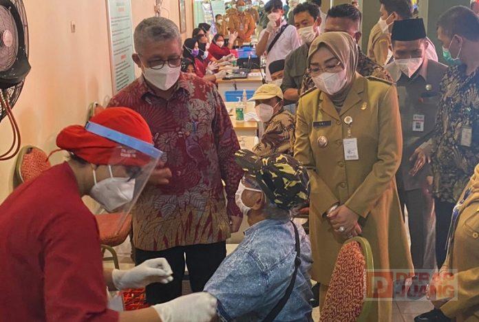 Sri Sumarni Hadiri Gebyar Vaksinasi Covid-19 bagi Lansia