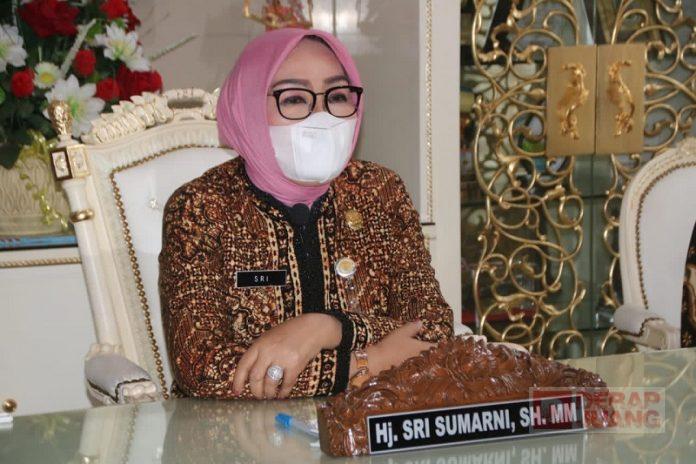 Tekan Sebaran Covid-19, Sri Sumarni Tekankan Kerja Keras kepada Tenaga Medis