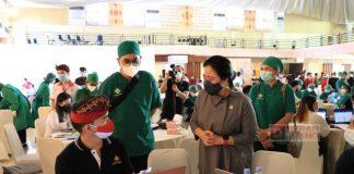 Vaksinasi Massal di Bali Raih Rekor Muri, Puan: Ini Semangat Kebhinnekaan