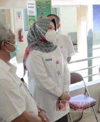 Angka Positif Covid-19 di Jawa Tengah Melambung, Sri Mulyani Tinjau Penanganan Kasus Covid-19 di RSUD Bagas Waras