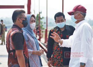 Baut Jembatan Merah Lepas, Bupati Tiwi: Kami Akan Segera Melakukan Perbaikan