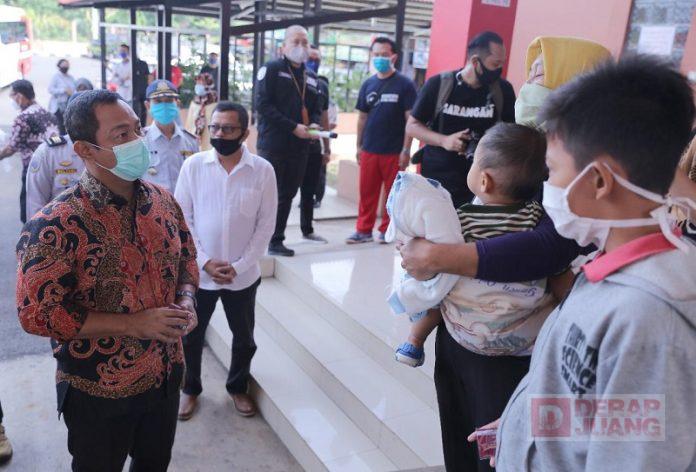 Berlakukan Tarif Non Tunai, Hendi; Botol Plastik Dapat Ditukar Tiket BRT