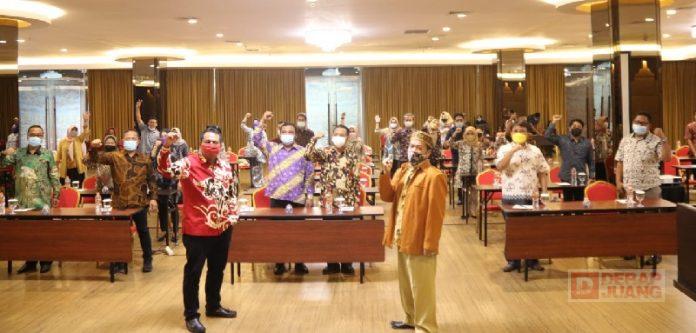 Fraksi PDI Perjuangan Pemalang Ikuti Bimtek Pembuatan Produk Hukum Daerah (2)