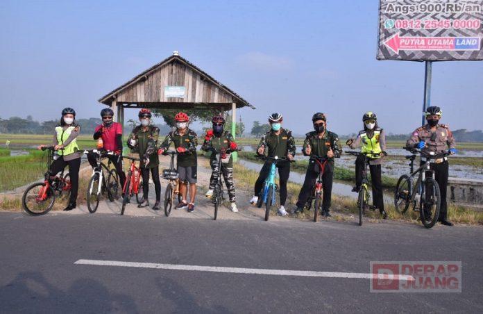 Gowes Sehat, Etik Suryani Sosialiasasikan Protokol Covid-19 (2)