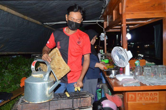 Ketua Ranting PDI Perjuangan Tambakreja Tekuni Usaha Kuliner Angkringan