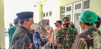 Kunjungi Pusat Vaksinasi, Kader PDI Perjuangan Himbau Petugas Beri Pelayanan Optimal