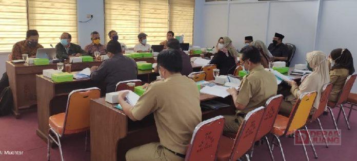 Legislator PDI Perjuangan Kabupaten Pekalongan Pimpin Pembahasan Raperda