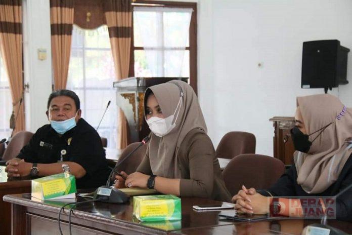 Mbak Afna Minta KPU Pemalang Persiapkan Pemilu 2024 dengan Maksimal