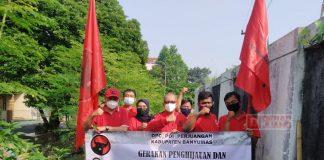 Peringati Hari Lingkungan Hidup Sedunia, DPC PDI Perjuangan Banyumas Laksanakan Tanam Pohon