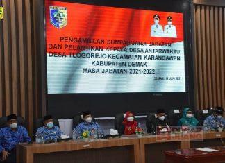 Resmi Lantik Kades Antar Waktu, Mbak Eisti Tekankan Kerja Cepat dan Tepat