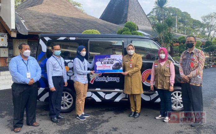 Sri Sumarni; Semoga Bantuan Mobil Ini Menambah Semangat Kawan di BPBD