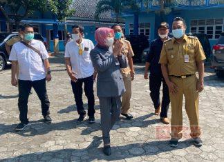 Tinjau Lokasi Ujian Perangkat Desa, Sri Sumarni Tegaskan Transparansi