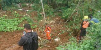 Pantau Pergerakan Tanah di Desa Pasuruan, Sugiono: Ini Wujud Kepedulian Kader Partai Kepada Masyarakat