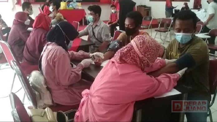 400 Dosis Vaksin di DPC PDI Perjuangan Kebumen Ludes dalam Waktu Sekejap