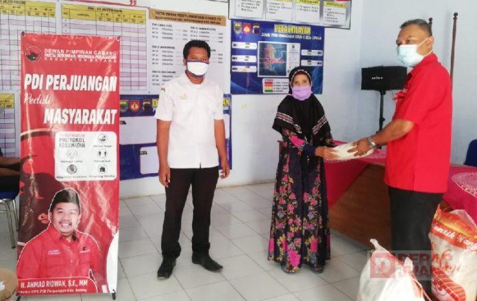 Banteng Batang Kembali Salurkan Bantuan di 3 Desa Terdampak Pandemi (2)