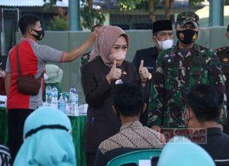 Bupati Tiwi Ajak Masyarakat Ikut Vaksinasi Covid-19