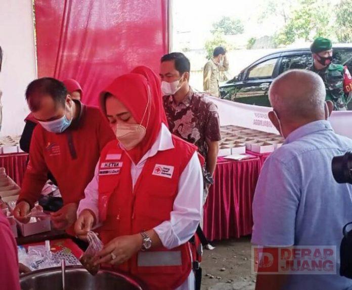 Bupati Tiwi Kades Harus Membantu Warganya yang Menjalani Isolasi Mandiri