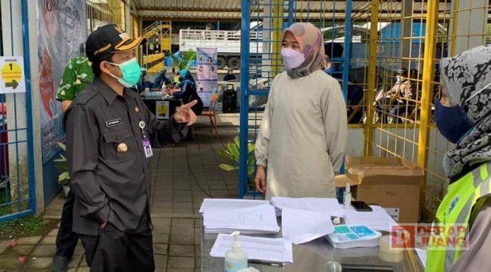 Bupati Wonosobo Ajak Masyarakat Bervaksin untuk Perangi Pandemi (2)