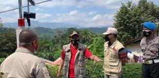 Bupati Wonosobo Pasang Alat EWS di Lokasi Rawan Bencana