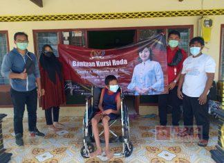 Casytha A. Kathmandu Berikan Bantuan Kursi Roda Kepada Penyandang Disabilitas di Kabupaten Klaten