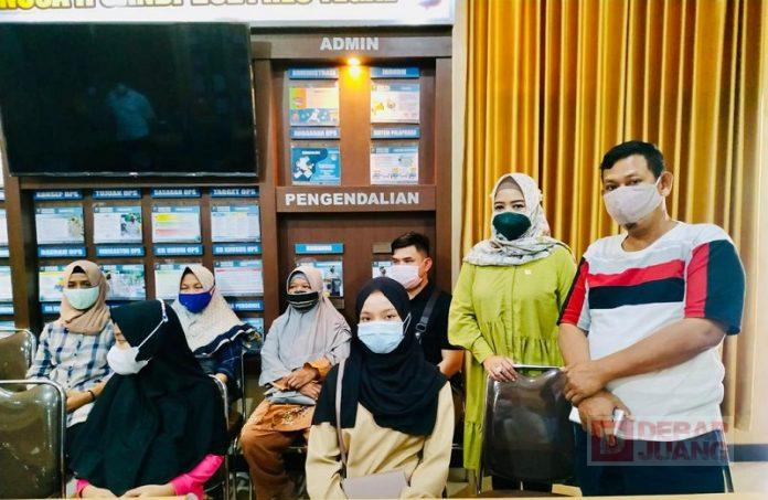 Dewi Aryani Dampingi Keluarga ABK Kapal Tenggelam di Perairan Tambelan (2)