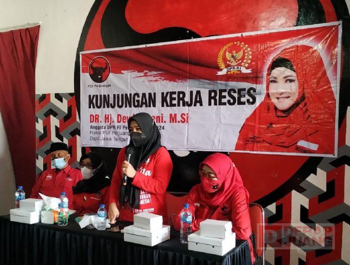 Dewi Aryani Gelar Reses dan Pengobatan Gratis