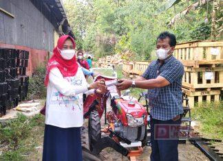 Dorong Kesejahteraan Petani, Kadarwati Serahkan Bantuan Alsintan Aspirasi dari Puan Maharani
