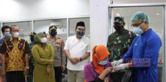 Etik Tinjau Pelaksanaan Vaksinasi di Ponpes dan Swalayan